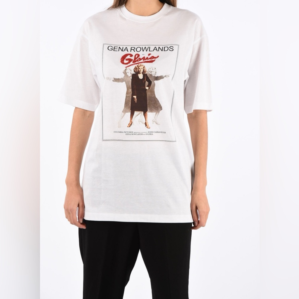 Fendi White Gloria T-Shirt, Unisex.
